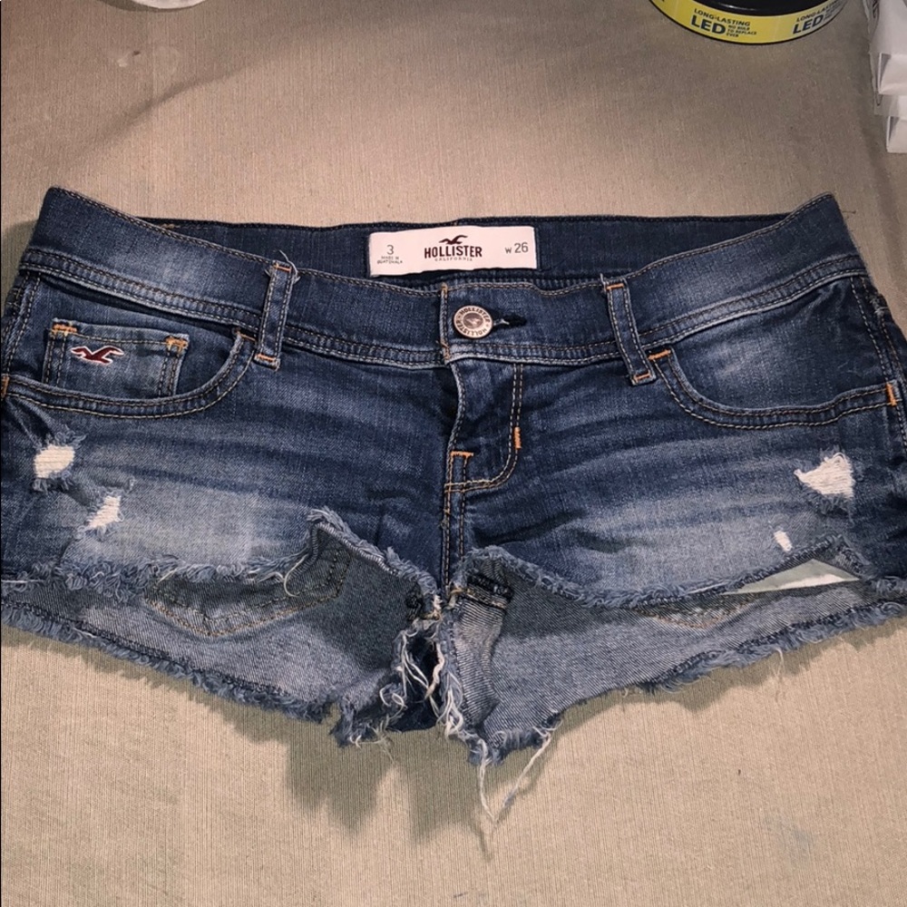 Size 3 Hollister Shorts